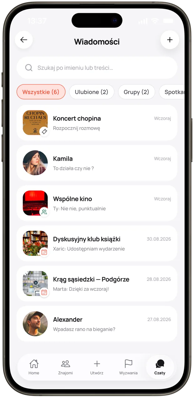 Lista wiadomości z czatami grupowymi i prywatnymi